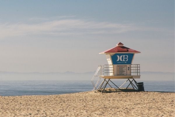 Beach and life guard stand