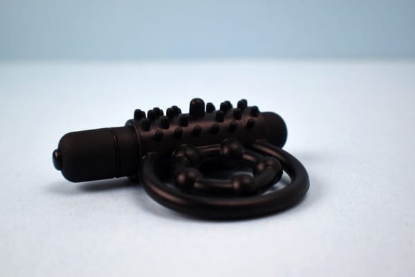 Bionic bullet vibrating cock ring