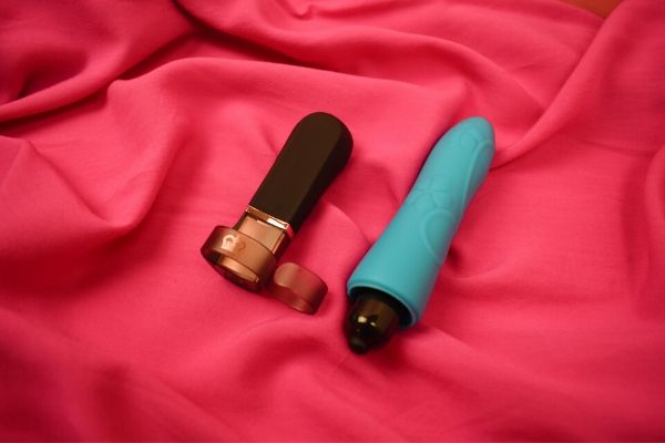 DiGiT and blue bullet vibrator
