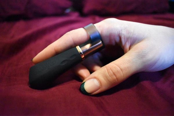 DiGiT on womans hand