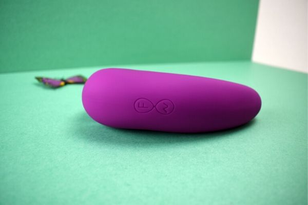 Clitolar stimulator and vibrator