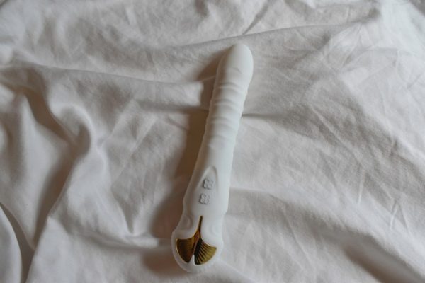 Bestvibe Fashion on a bed sheet