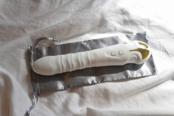 Bestvibe Fashion on a storage pouch