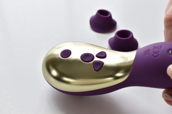Flowliper buttons and interchangeable heads