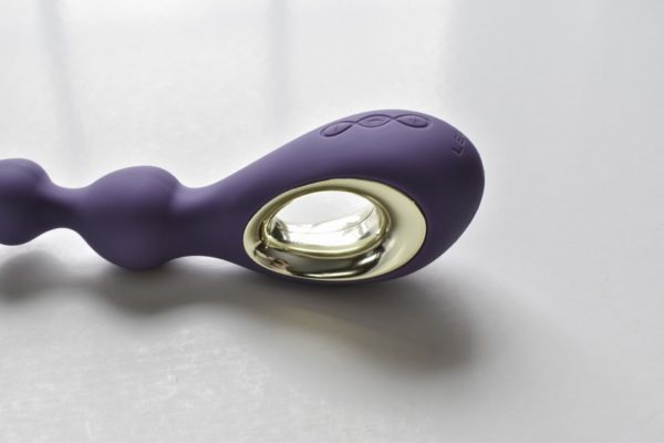 LELO Soraya Beads handle