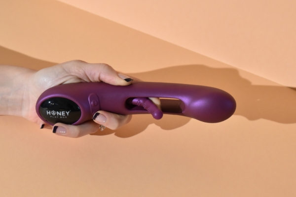 hand showing movable g spot part of Honey Play Box Tempo
