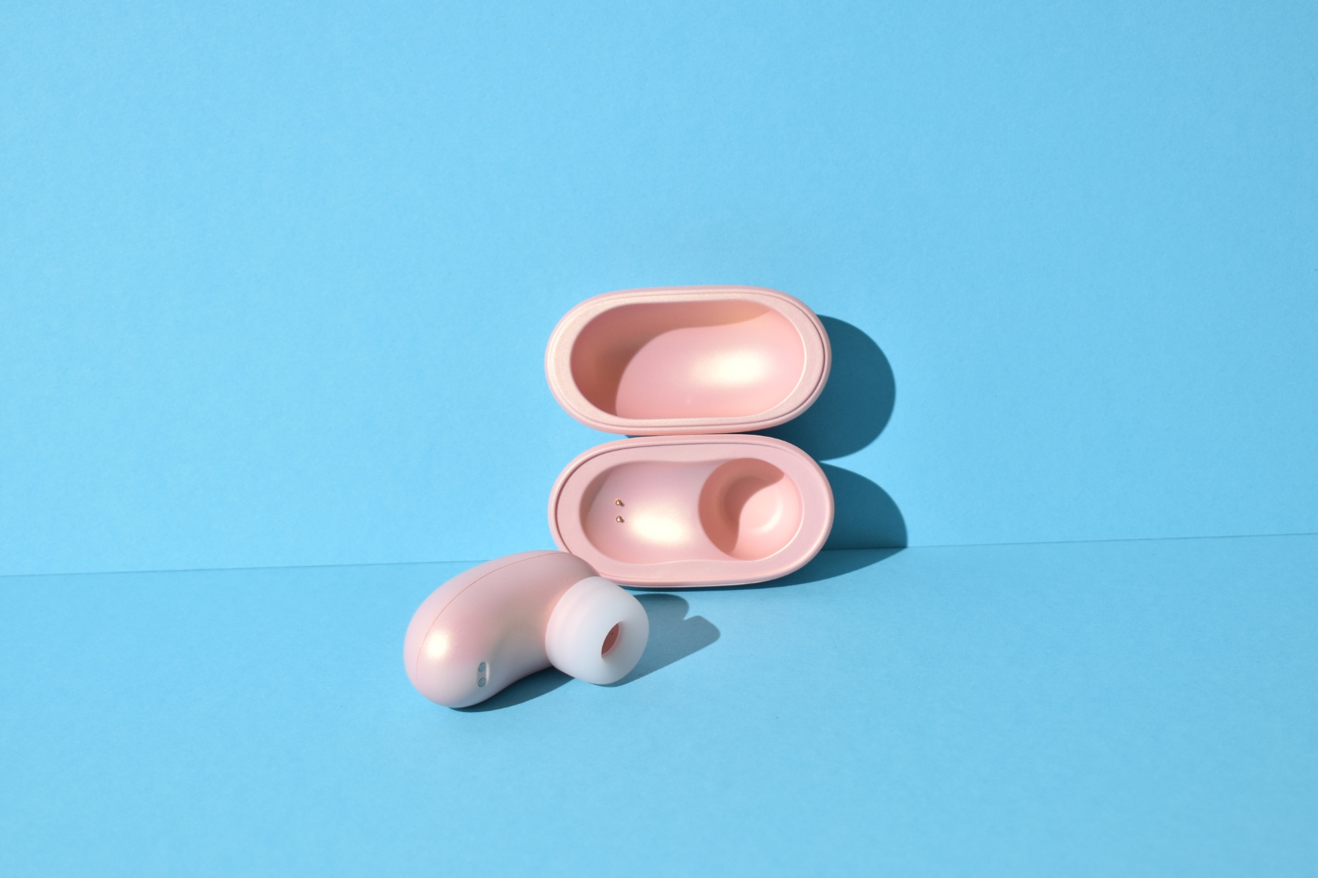 S HANDE Mini Earbud toy and case