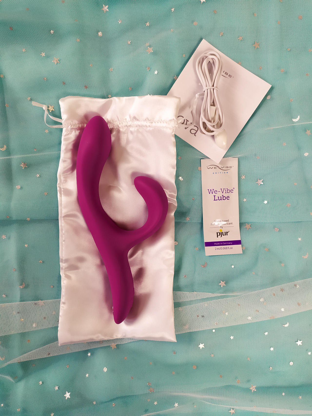 We-Vibe Nova 2 unboxed