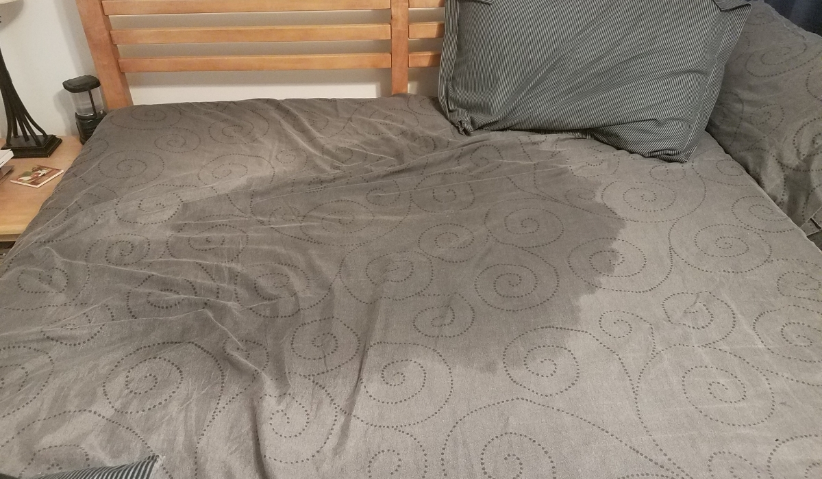 Wet bed as a result of squirting