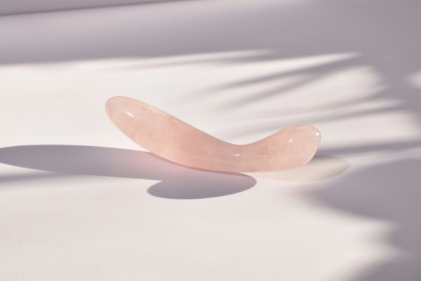 Crystal G Wand rose quartz